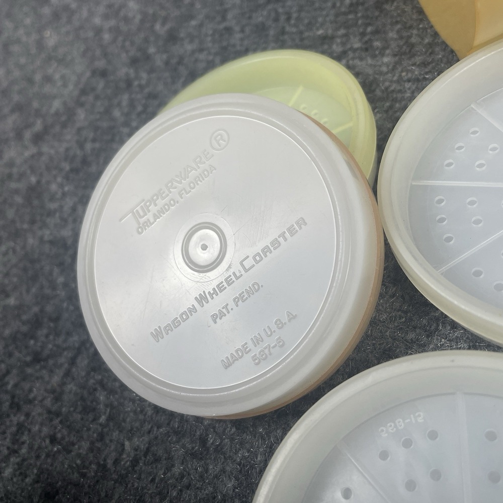 Tupperware Wagon Wheel Coasters Set of 6 Pastel Caddy Holder #567 USA Vintage - Picture 4 of 5